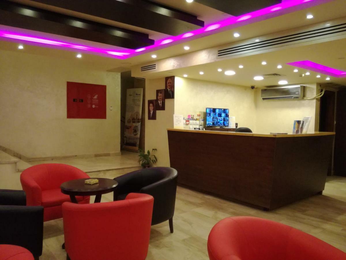 The Yacht Hotel Aqaba Exterior photo